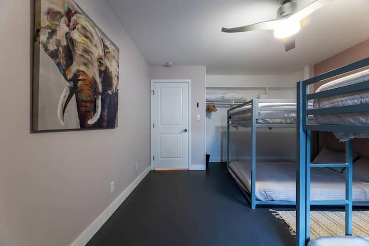 Modern San Pedro Villa Los Angeles